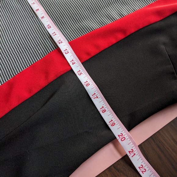 Perfect Mod Checkered Color Block Shift Dress - Picture 4 of 6